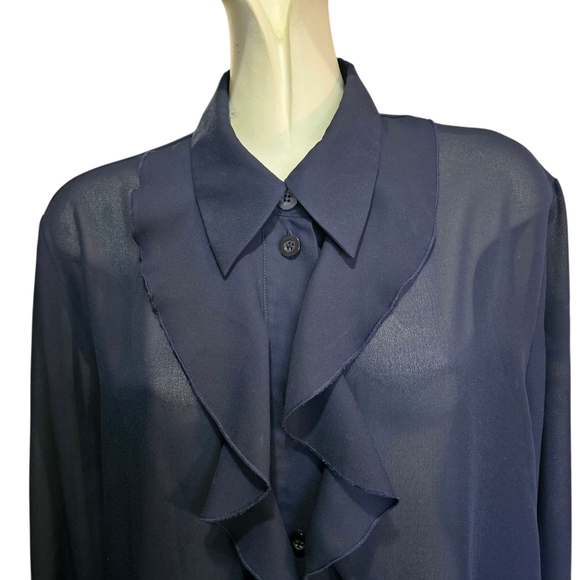 Elegant Blouse With Feminine Ruffled Front And Cuffs - Picture 2 of 6